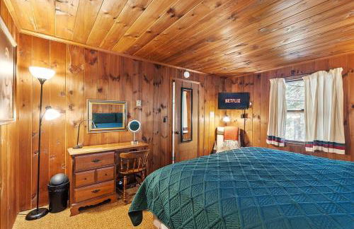 Lakeside Getaway - Lake Access & Firepit - Photo 36