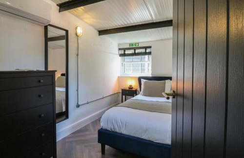 The Old Workshop - Photo 16