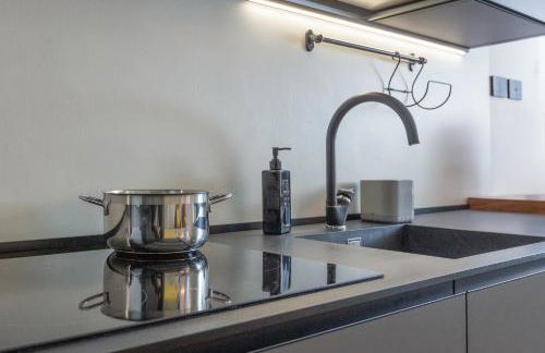 ArtStay - Exclusive Apt Near Metro M1, AC, Parking - Foto 8