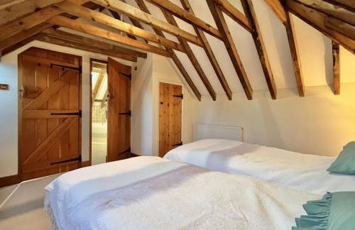 The Old Tractor Shed by inspirestays-com - Foto 33