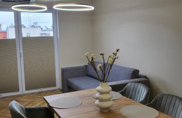 Apartament w Centrum Luksusowy, Klimatyzacja, Full Opcja, Zameldowanie 24h, Duży Parking, Balkon, PlayStation 5, Ekspres, Netflix, Winda, FV, Nowy Budynek - Foto 3