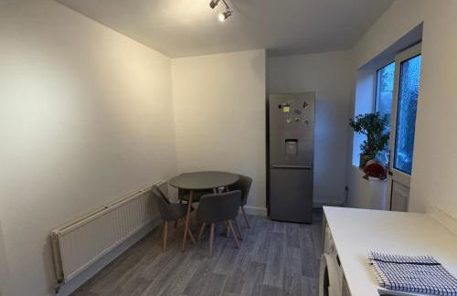 2 Bed Worksop Home - Photo 5