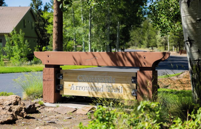 Perfect Basecamp for Mt. Bachelor With Hot Tub - Photo 17