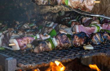 Castelo Gerês - Exquisite Eco-Cottage - jacuzzi - Foto 32