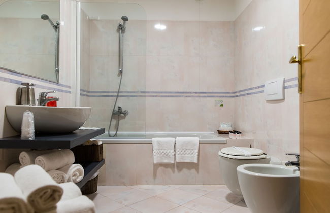 Piazza Paradiso Accomodation - Foto 61