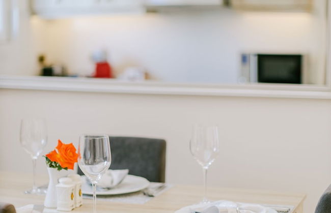 The Three Graces - Photo 21