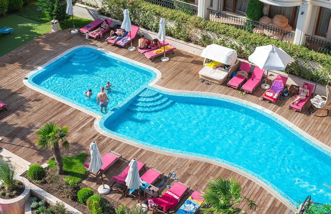 Harmony Suites Saint Vlas - Photo 33