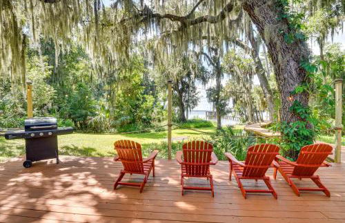 Little Lake George Hideaway with Furnished Boathouse - Foto 3