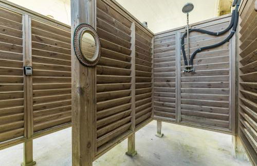 Escape Steps to Beach Large Deck Group Ready - Foto 28