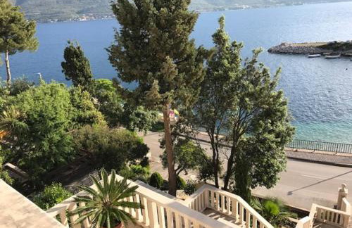 Villa Jade Apartments FRONT ROW SEA VIEW - WALK TO KORCULA OLD TOWN - Foto 27