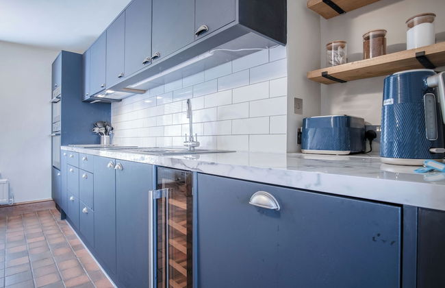 Hill House - 4 Bedroom - Llanrhidian - Photo 35