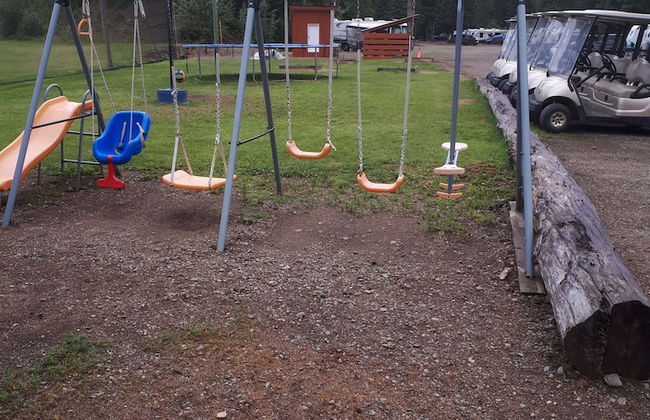 Wells Gray Golf resort and RV park - Foto 31