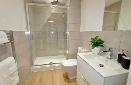 Luxury 2 Bed 2 Bath Flat Near Old Trafford - Foto 21