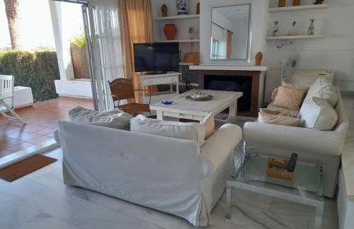 Townhouse in San Pedro- Private Garden, Golf, Beach, Pool - Photo 39