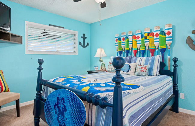 Off the Charts by Miss Kitty’s - Photo 11