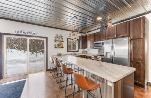 Snowy Paws on Lac Vieux Desert - Photo 1