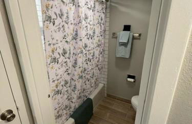 Aksarben Area 2 BD-2 BA by UNO - Foto 11