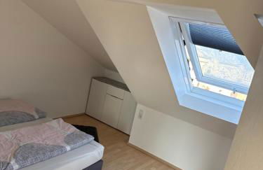 Kuschelige Dachgeschosswohnung am Clarapark - Foto 5