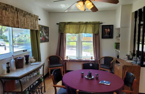 Oscoda Hilltop Haven - Great Location near Beach! - Foto 27