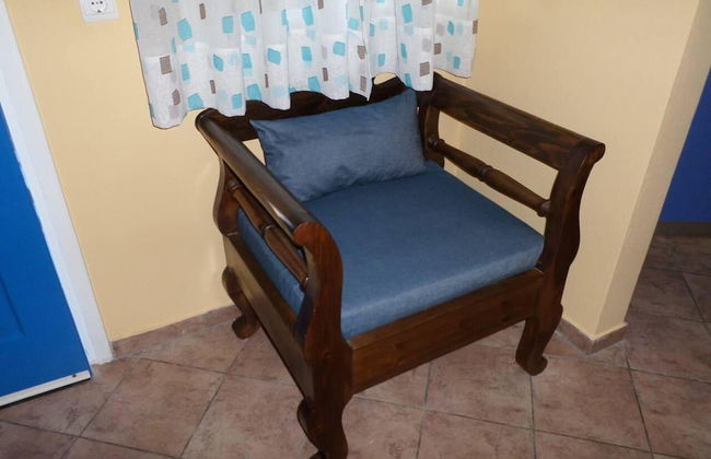 Santorious Cavehouse - Photo 19