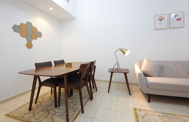 Signature Holiday Homes - Al Fahad Dubai - Photo 16