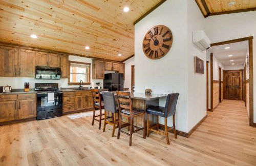 Private Hot Tub Hatfield Vacation Rental! - Foto 7