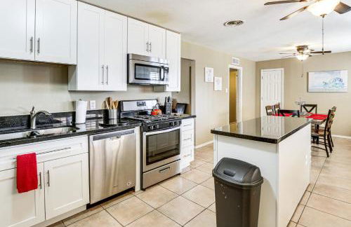 Family-Friendly El Paso Home Near Parks and Malls! - Foto 8
