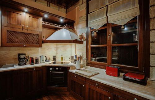 PanThea Stone Villa - Photo 18