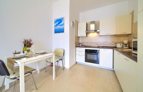 Apartments Six - Photo 85