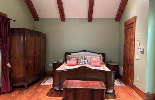 Luxury Mountain Retreat with views, fire pit, and creek - Foto 46