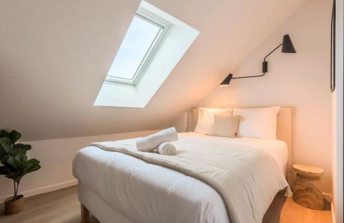 Studio sous les combles côté rue, parking gratuit - Foto 7