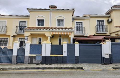 Bonito adosado a pocos minutos de Granada - Photo 11