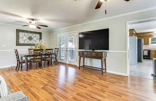 Florence Family Home with Dog-Friendly Yard - Foto 6