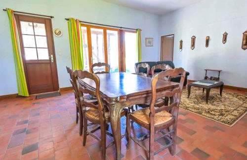 La Breteche-Le château et les dépendances - Photo 40