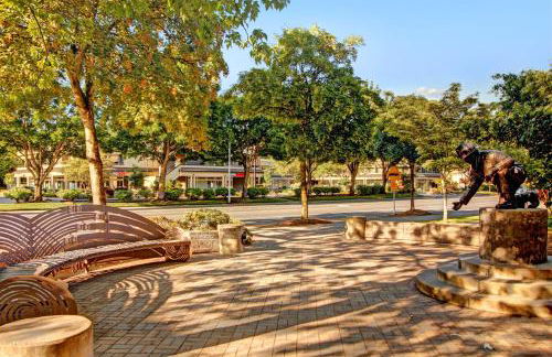 Downtown Redmond Townhouse by Stay Rested - Foto 14