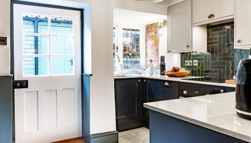 Cedar Cottage - Photo 3