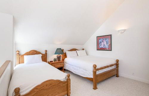 Year-Round Base with Balcony and Mtn Views in Driggs! - Foto 23