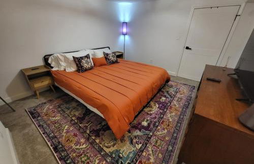 Spacious, Renovated, 5-bedroom Retreat, Near I-85 - Foto 32