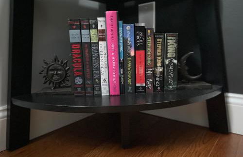 It’s Showtime-Book Lally’s House! Steps to Common! - Foto 30