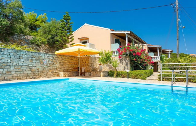 Dolphin Villa 2 Swimming Pool Walk to Beach Sea Views A C Wifi - 581 - Foto 1
