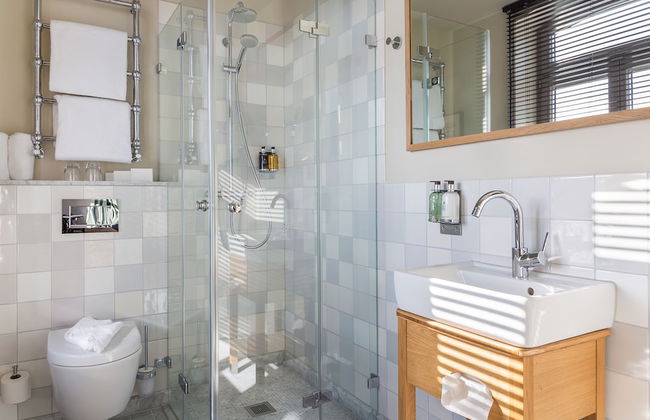 Mimosa Suites - Photo 16