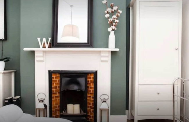 Stylish Newly Refurbished 2 Bedroom Flat With Terrace - Foto 16