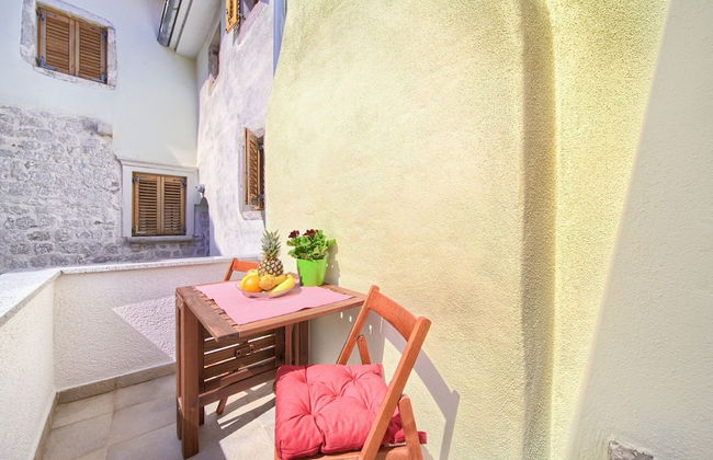 Chic and Charming Krk Downtown Apartments - Photo 21