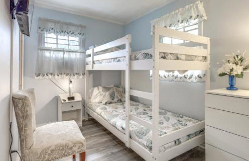 Less Than 2 Mi to Beach Cozy Cottage with Patio on Cape Cod - Photo 29