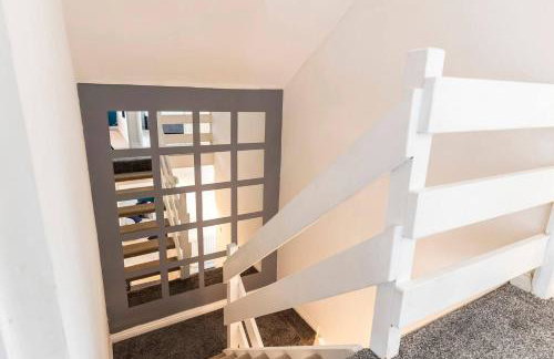 DiscountsContractorsWIFIFree ParkingSmart TV - Foto 12