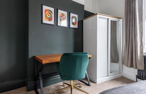 2 BR Home Perfect for Short and Long Term Stay - Foto 29