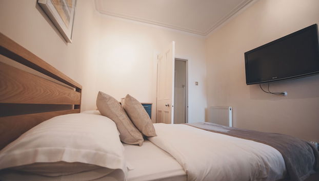 Suite Apartments Aberdeen City - Photo 3, Room