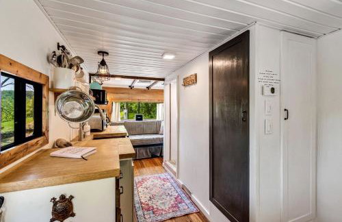 Gorgeous Caravan Glamping Escape for Four in Dover, Ohio - Foto 2