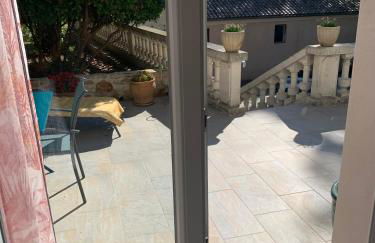 Petit appartement centre Barjac chez Art & Hasards - Photo 5