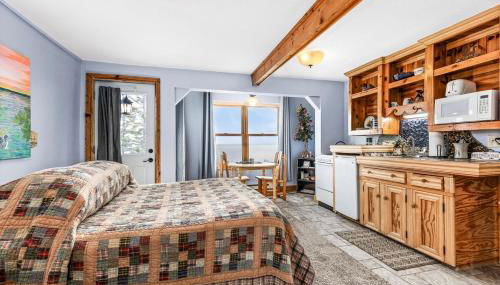 The Inn On Gitche Gumee - The Loons Nest Room - Foto 2